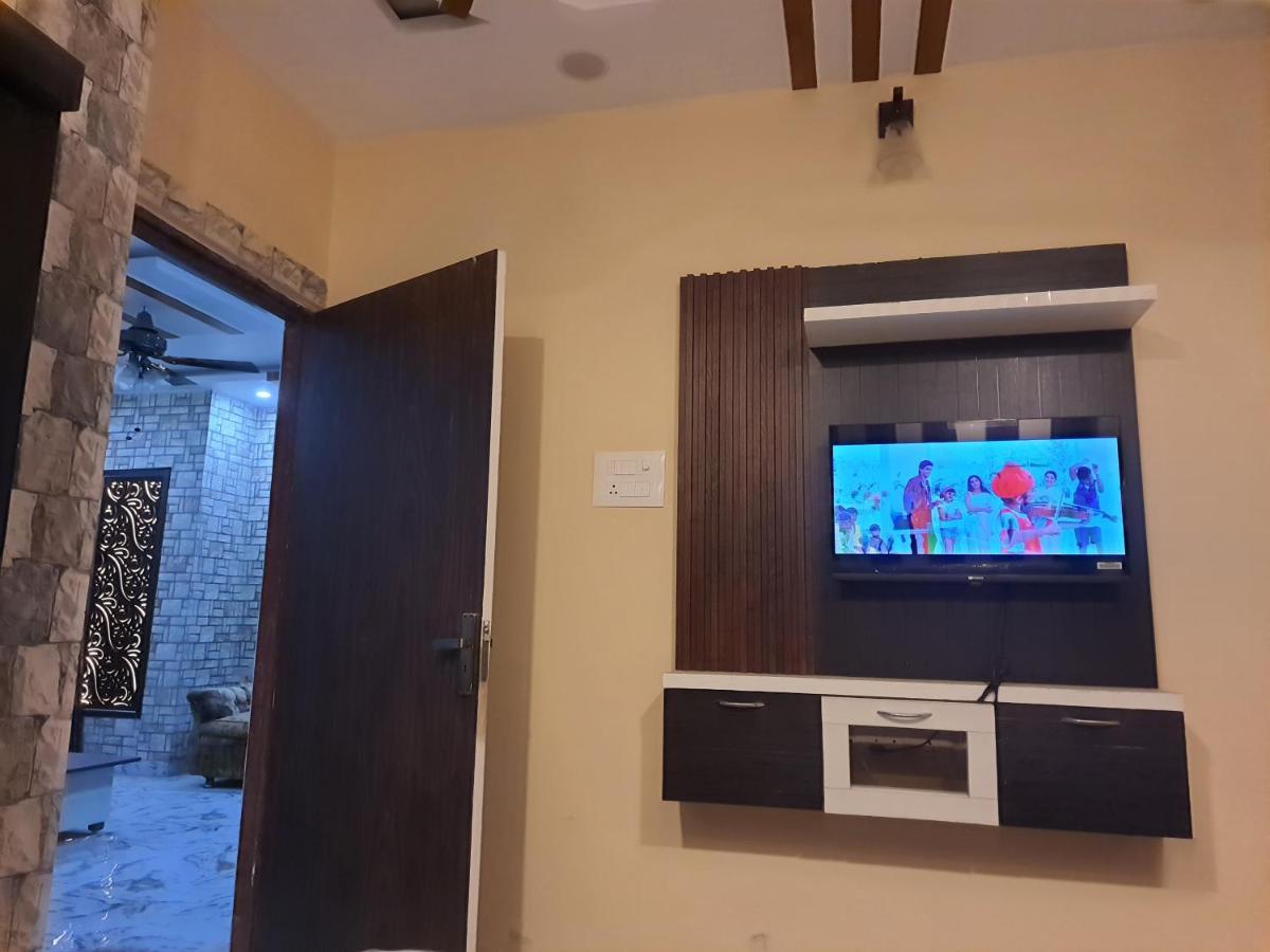 Divine Hotel & Banquet Hall Bhopal Exterior photo